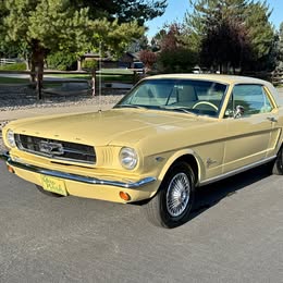 1965 Ford Mustang - Coupe 2D