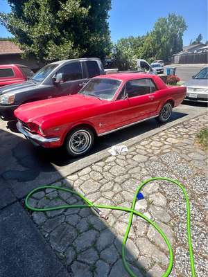 1965 Ford Mustang - Coupe 2D