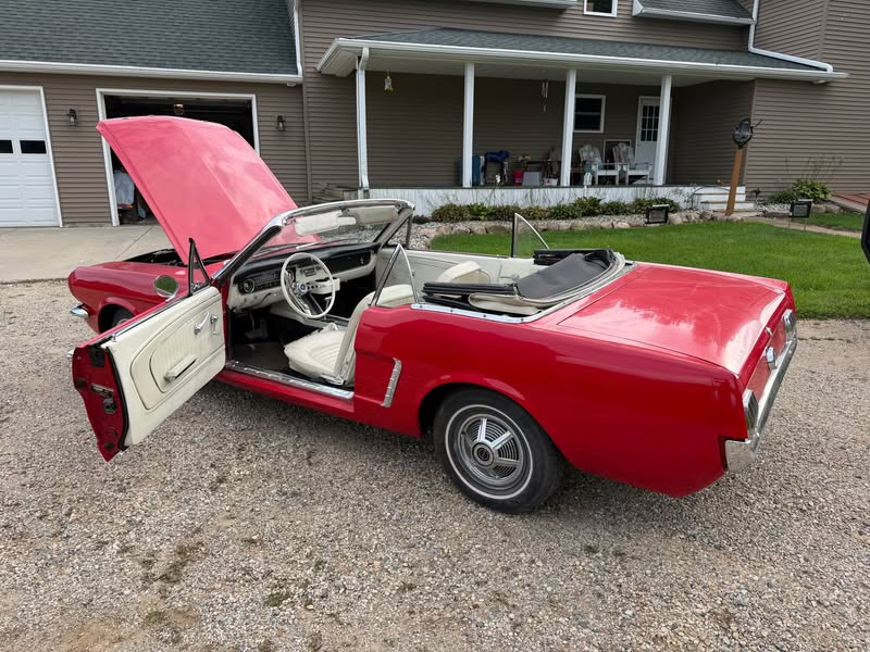 1965 Ford Mustang - Convertible 2D