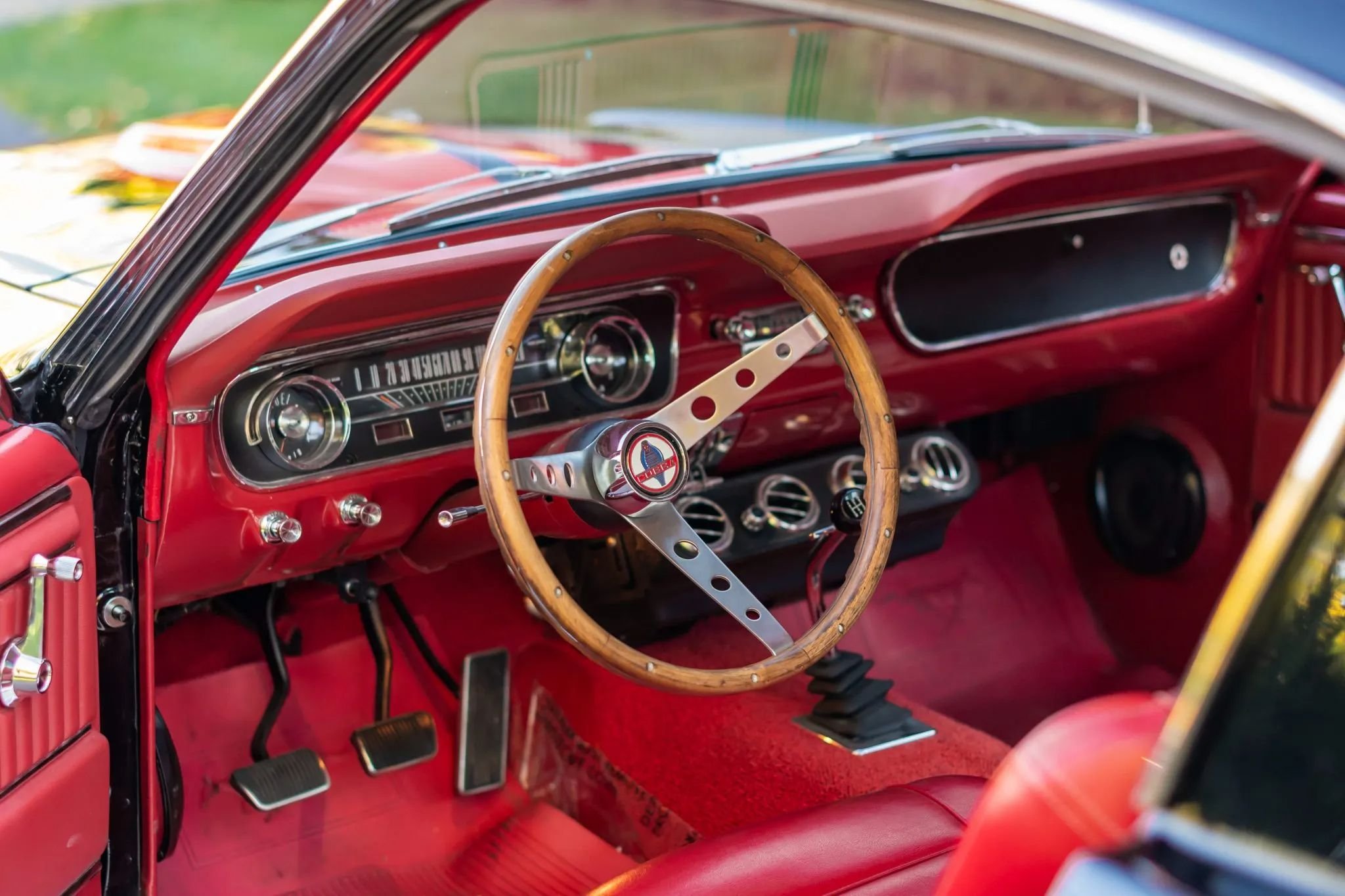 1965 Ford Mustang Fastback 5-Speed