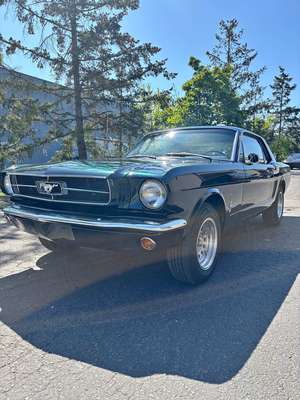 1965 Ford Mustang - Coupe 2D