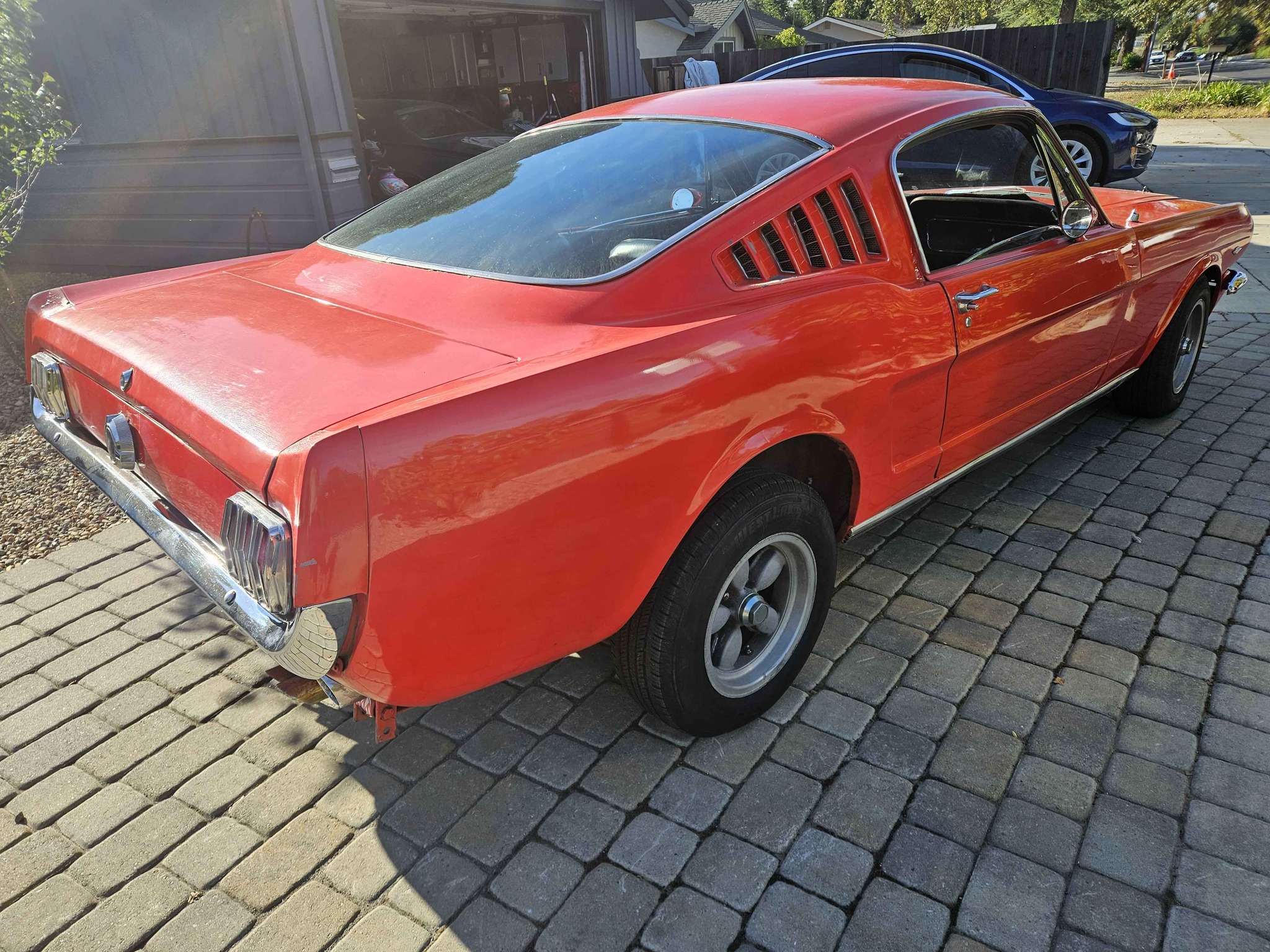 1965 Ford Mustang - Coupe 2D