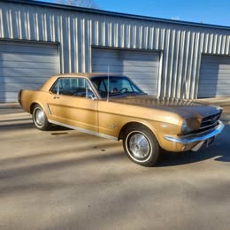 1965 Ford Mustang - Coupe 2D