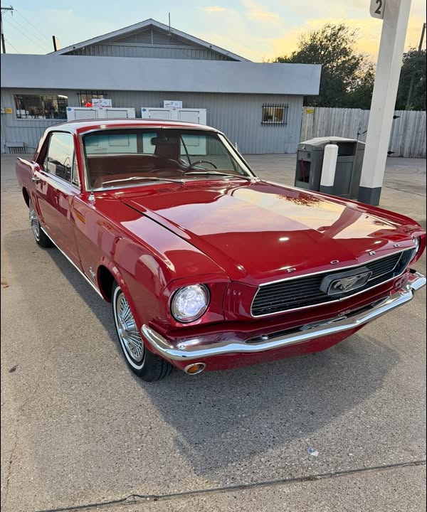 1965 Ford Mustang Coupe 2D