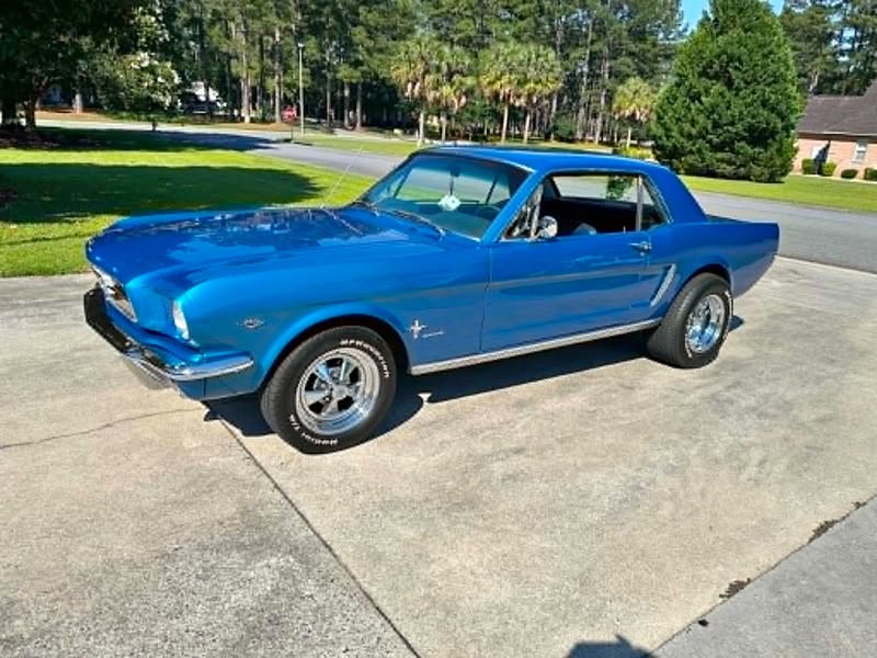 1965 Ford mustang coupe