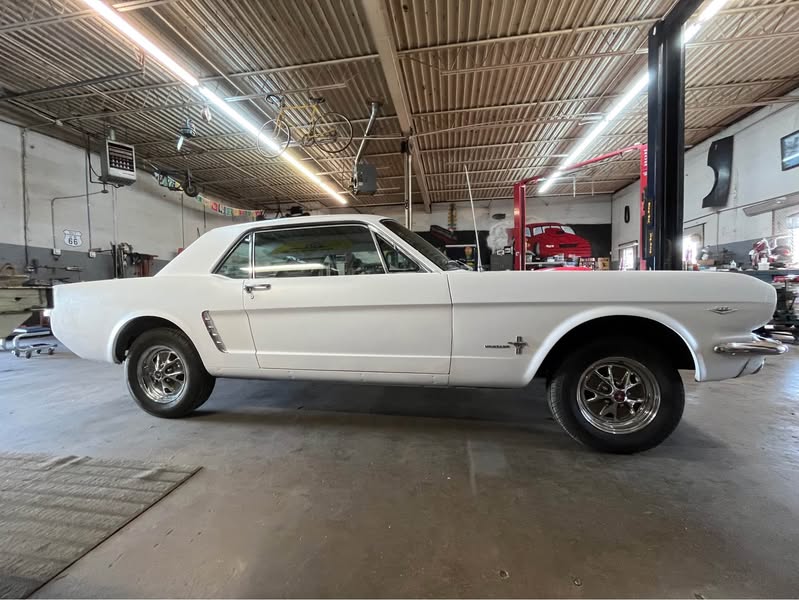 1965 Ford Mustang Coupe 2D