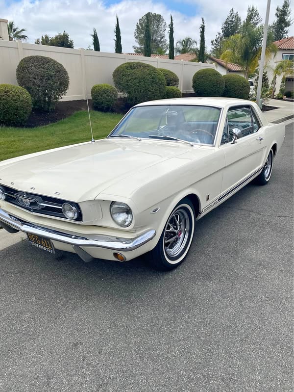 1965 Ford Mustang - GT Coupe 2D