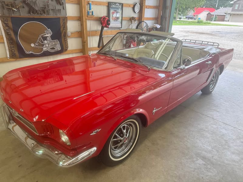 1965 Ford Mustang - Convertible 2D