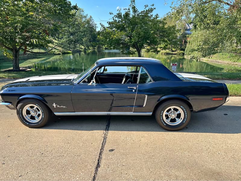 1968 Ford Mustang - Coupe 2D