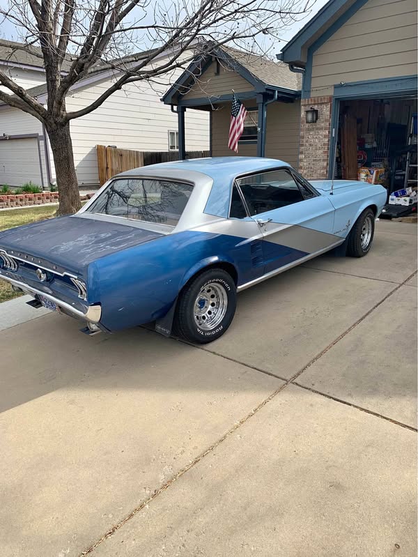 1967 Ford Mustang - Coupe 2D