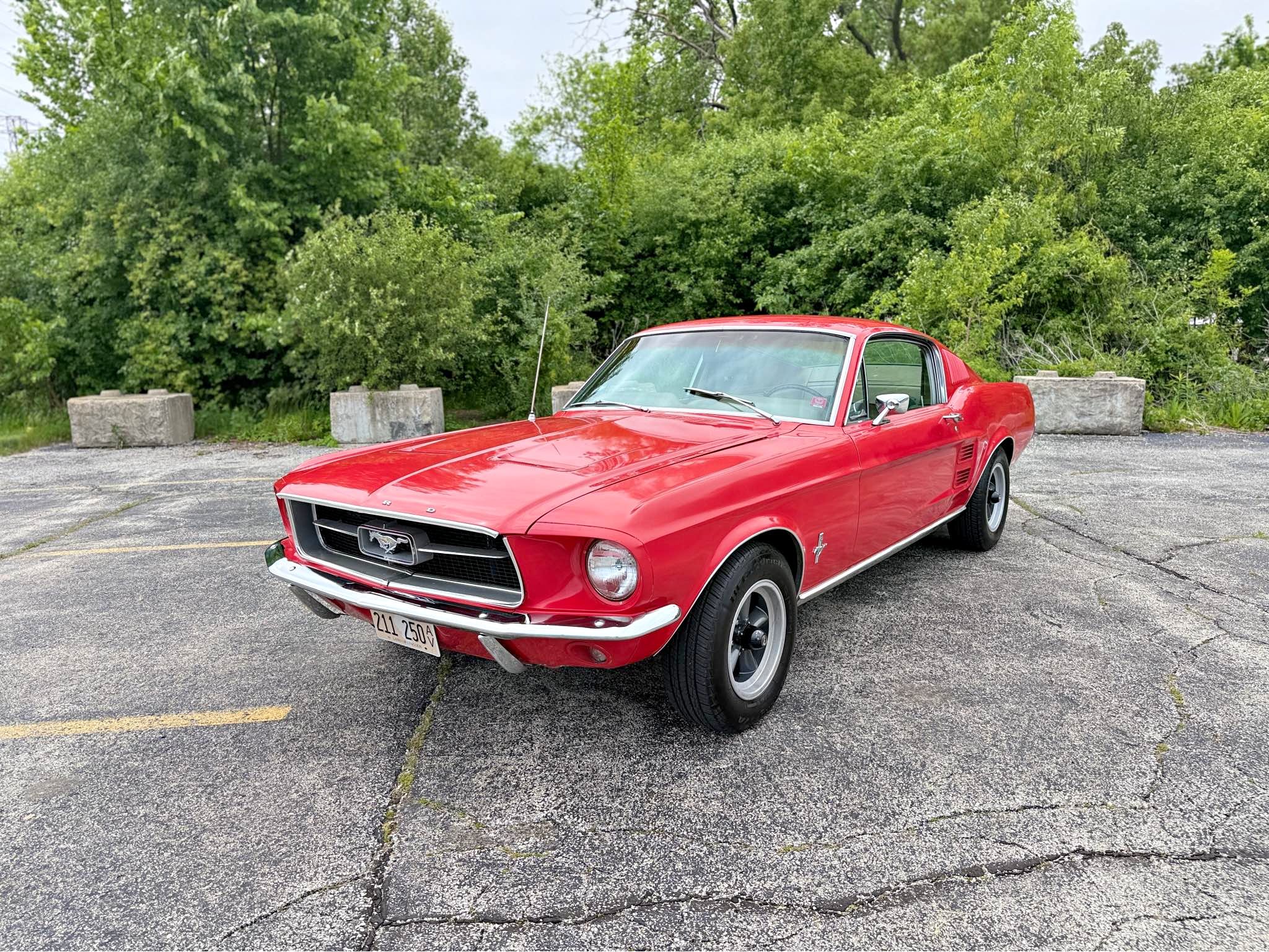 1967 Ford Mustang - Fastback