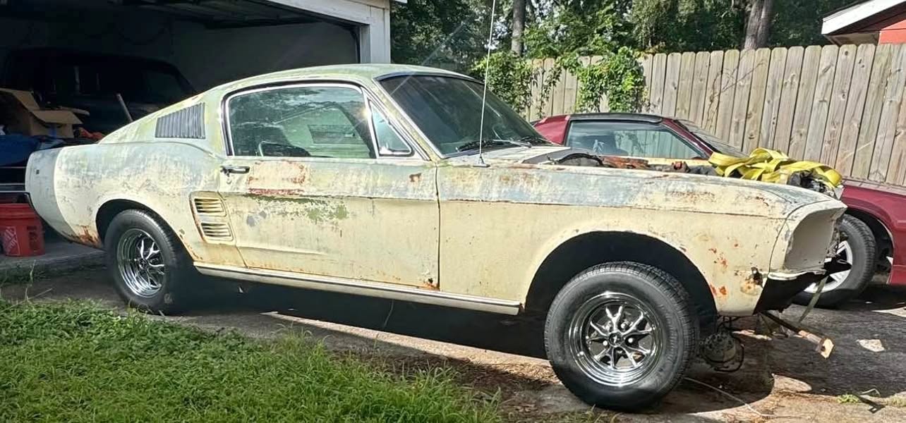 1967 Ford mustang fastback