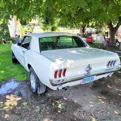 1967 Ford Mustang - Coupe 2D