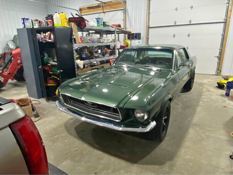 1968 Ford Mustang - Coupe 2D