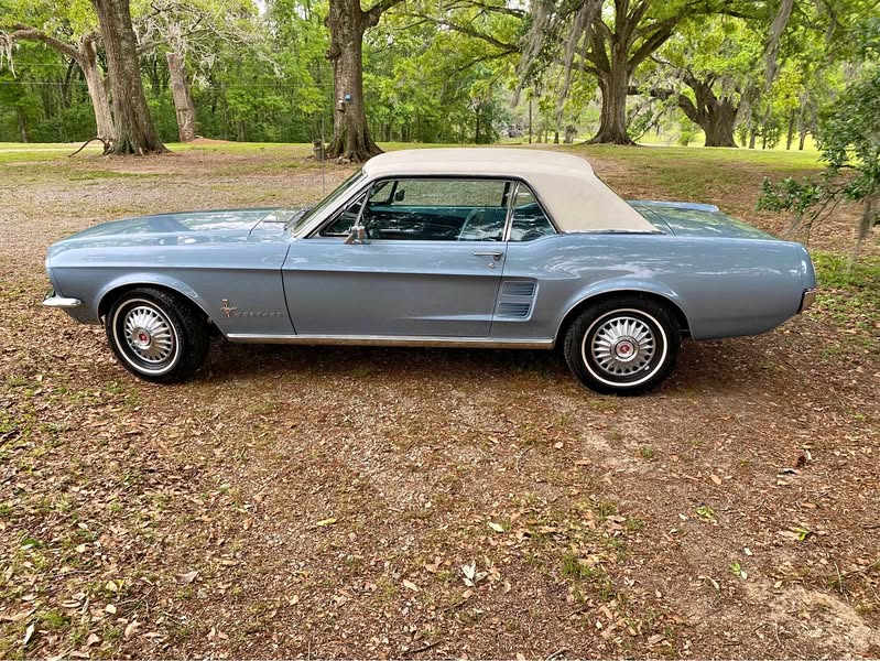 1967 Ford Mustang - Coupe 2D