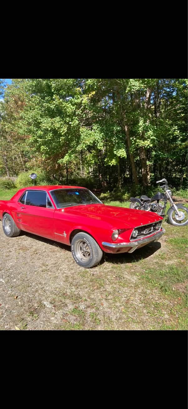 1967 Ford Mustang - Coupe 2D