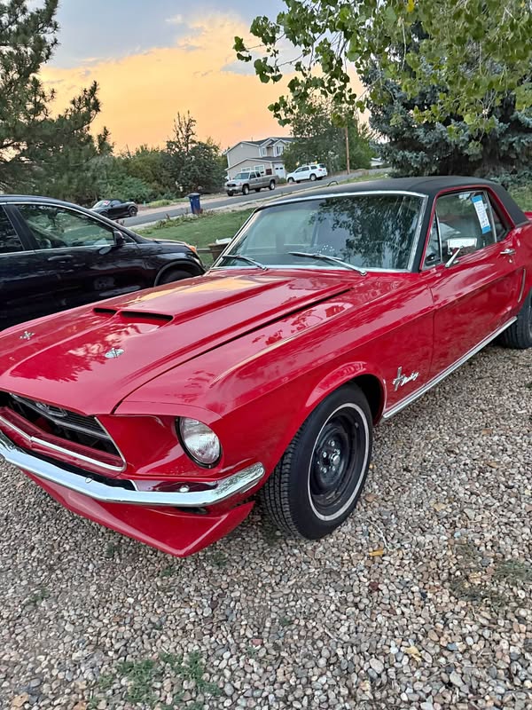 1968 Ford Mustang - Deluxe Coupe 2D