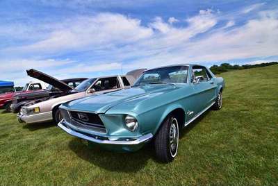 1968 Ford Mustang - Coupe 2D