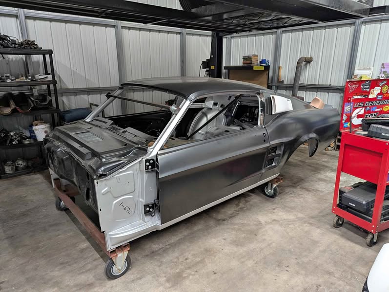 1967 Ford Mustang - Coupe 2D