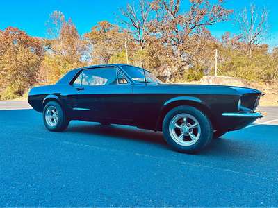 1967 Ford Mustang - Coupe 2D