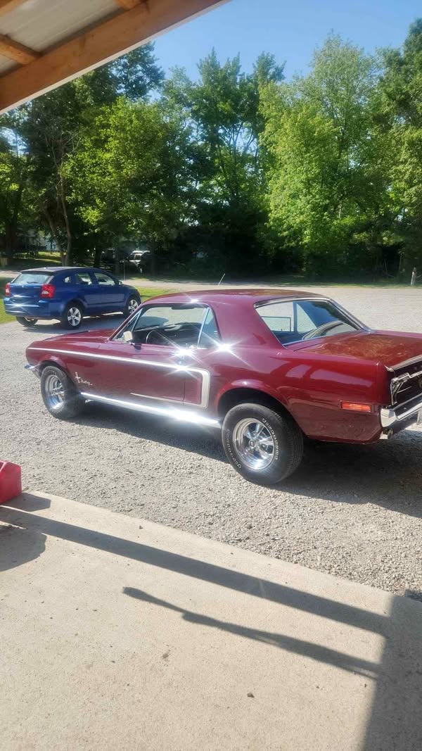 1968 Ford Mustang - Coupe 2D