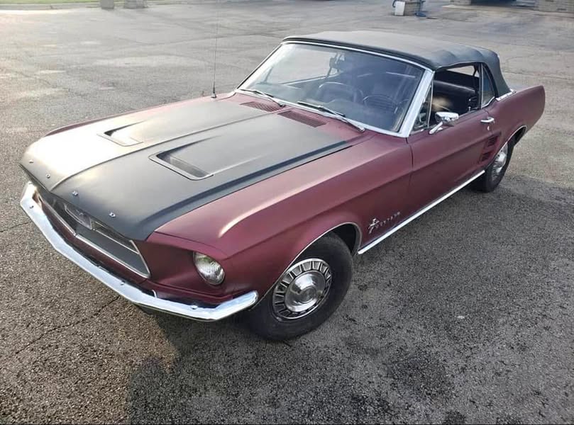 1967 Ford Mustang - Convertible 2D