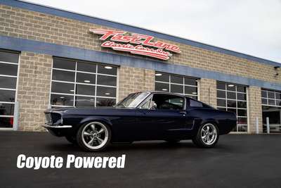 1967 Ford Mustang Fastback Restomod