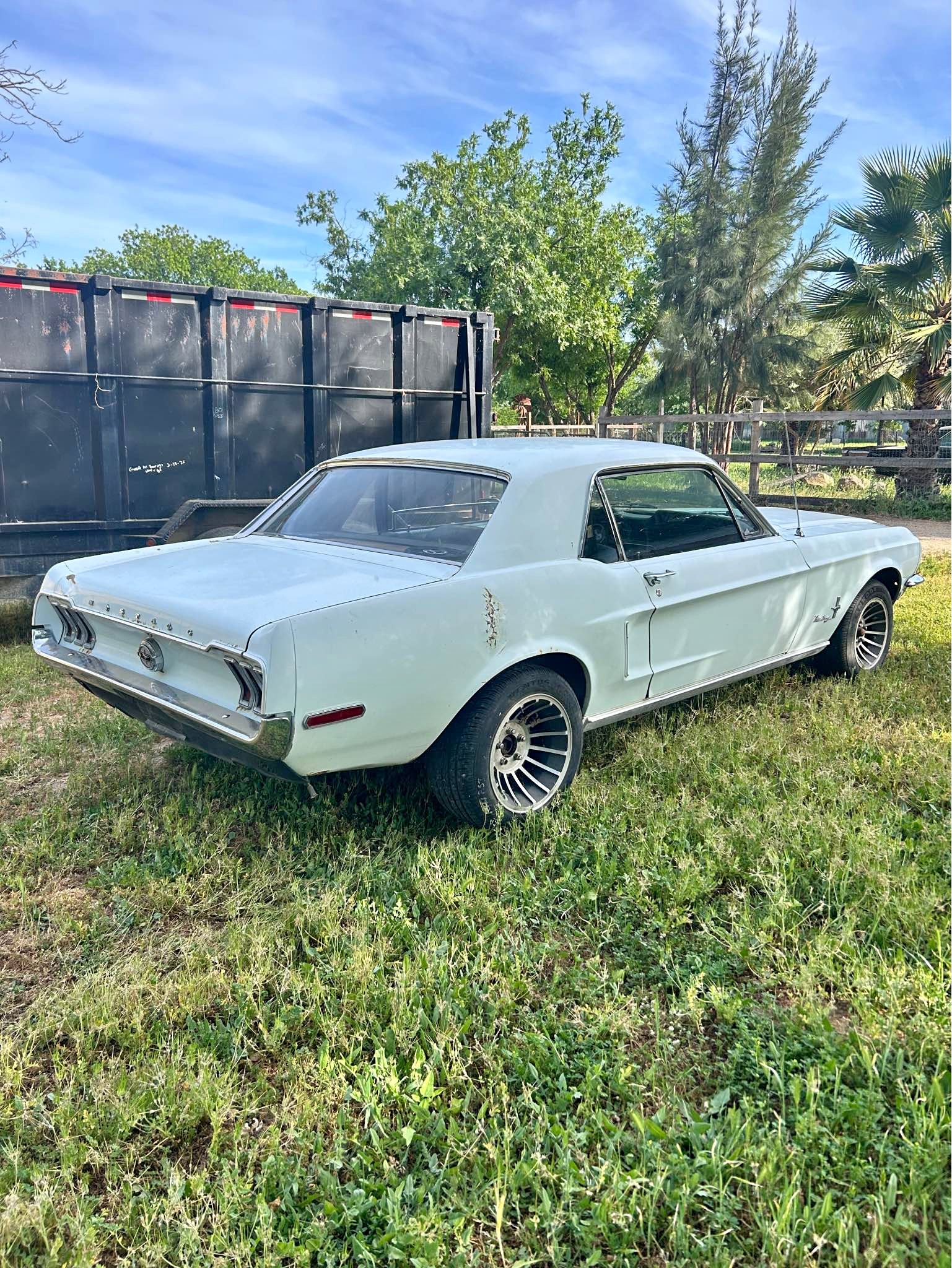 1968 Ford Mustang - Coupe 2D
