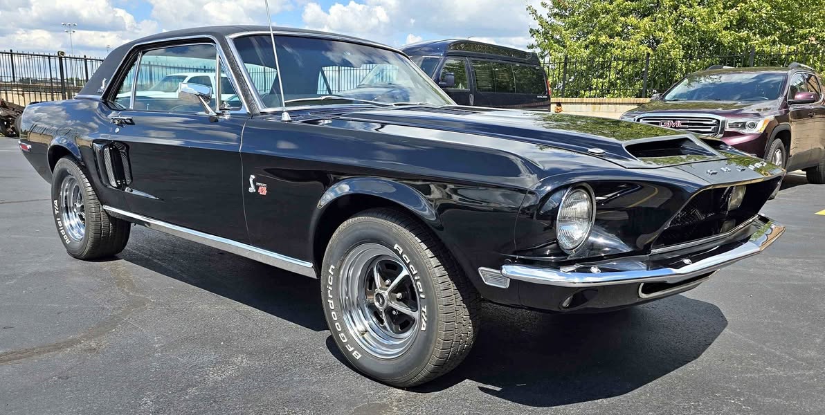 1968 Ford Mustang - Coupe 2D