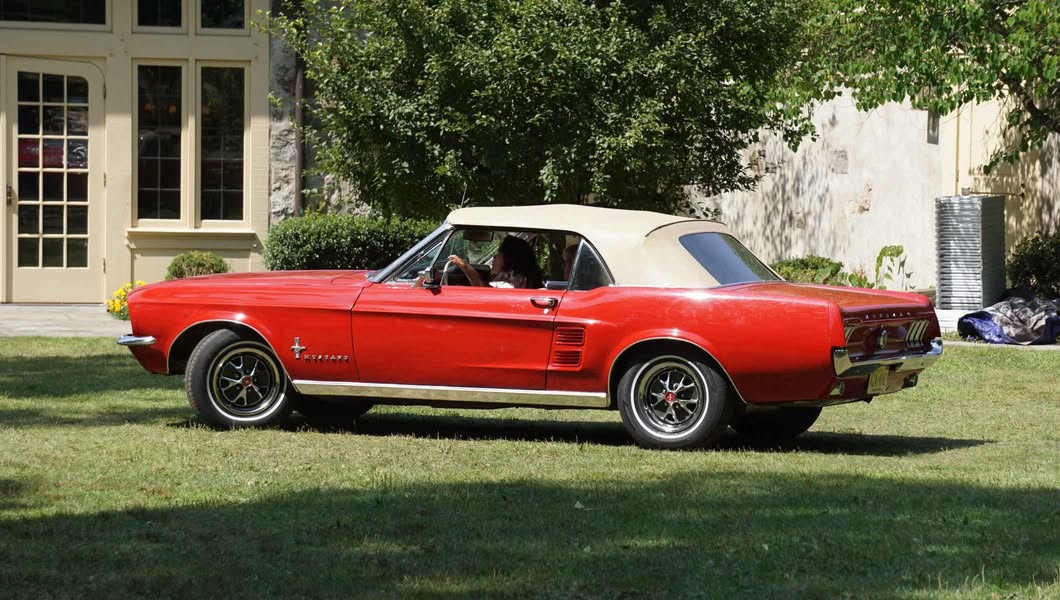 1967 Ford Mustang - Convertible 2D