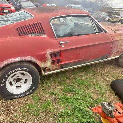1967 Ford Mustang - Coupe 2D