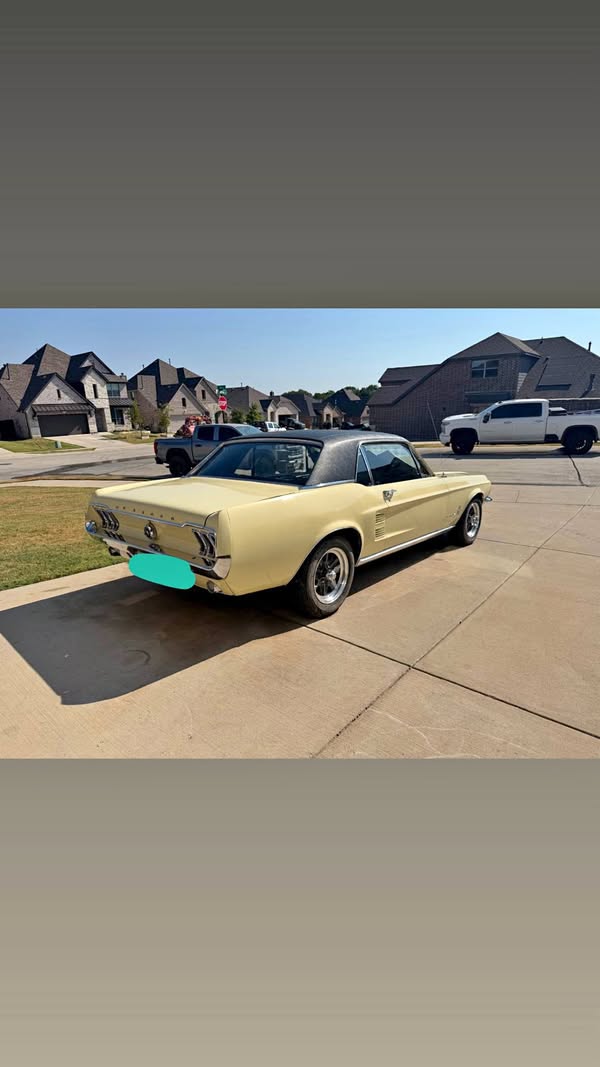 1967 Ford Mustang - Coupe 2D