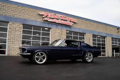 1967 Ford Mustang Fastback Restomod