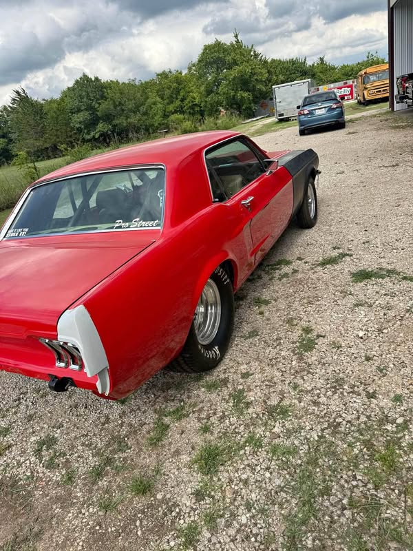 1967 Ford Mustang - Coupe 2D