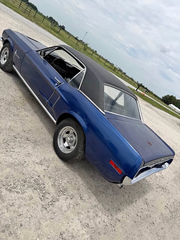 1968 Ford Mustang - Coupe 2D