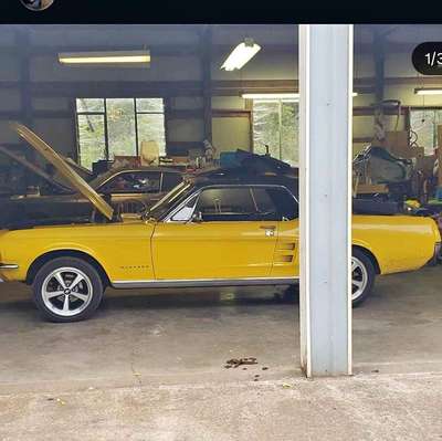 1967 Ford Mustang - Coupe 2D