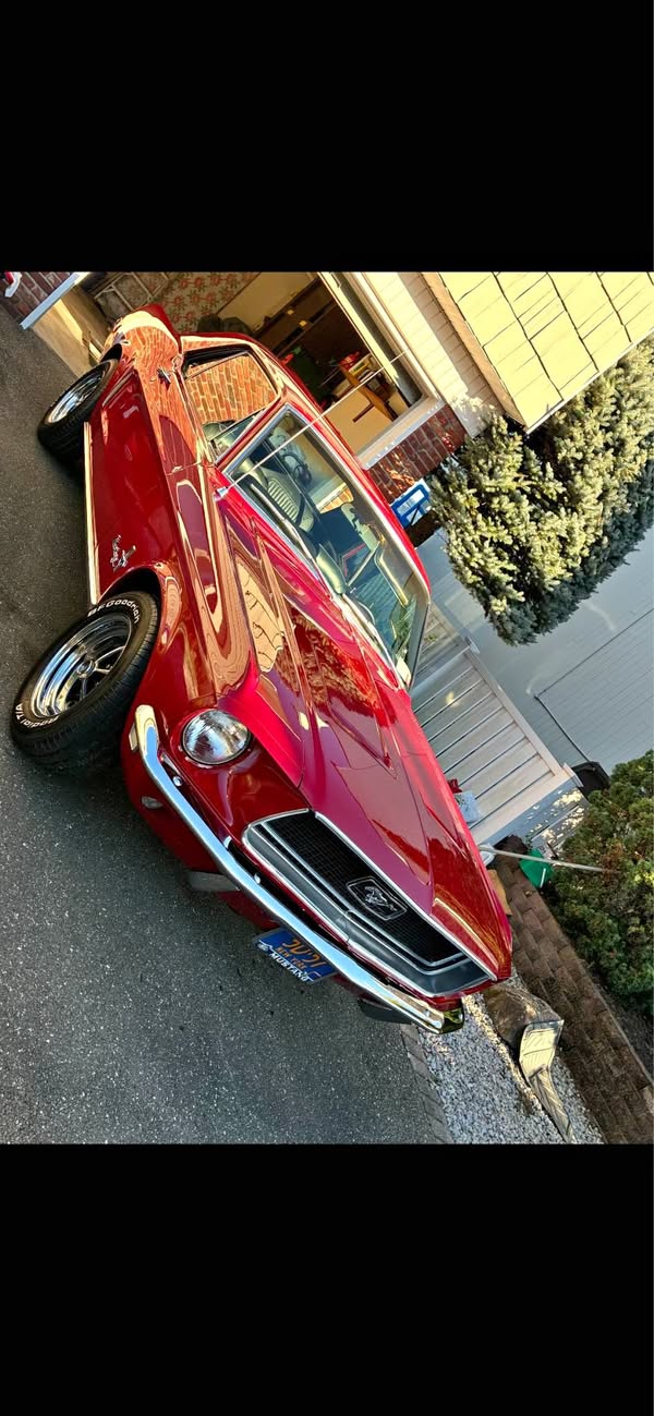 1968 Ford Mustang - Coupe 2D