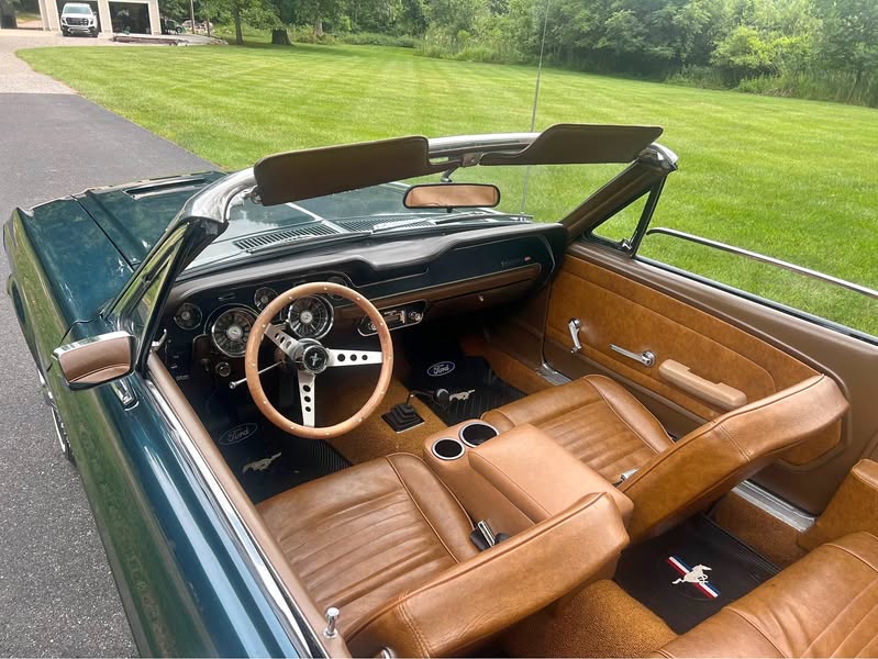 1967 Ford Mustang - V6 Convertible 2D