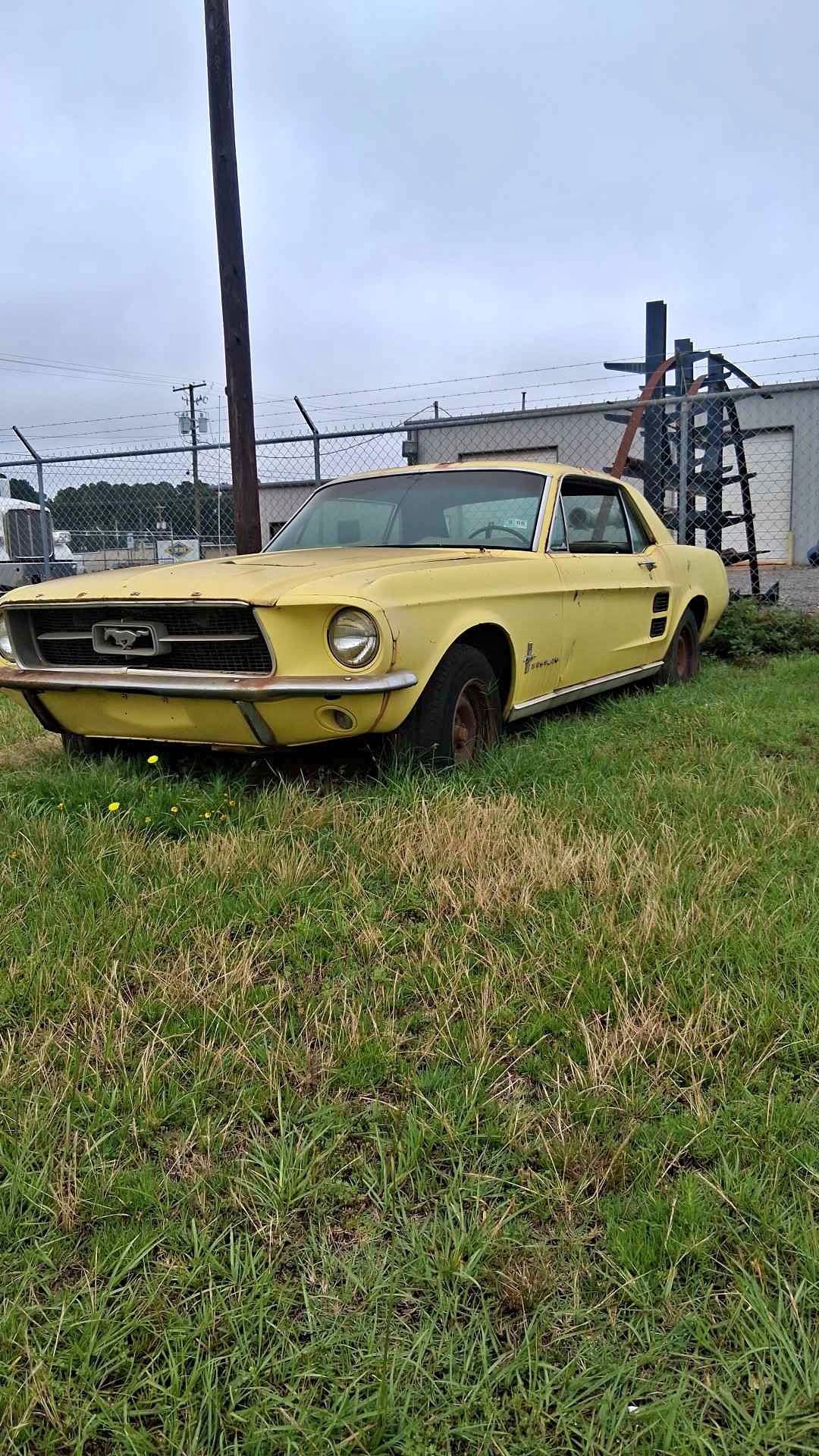 1967 Ford Mustang - Coupe 2D