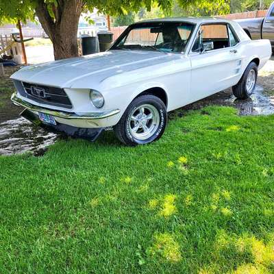 1967 Ford Mustang - Coupe 2D