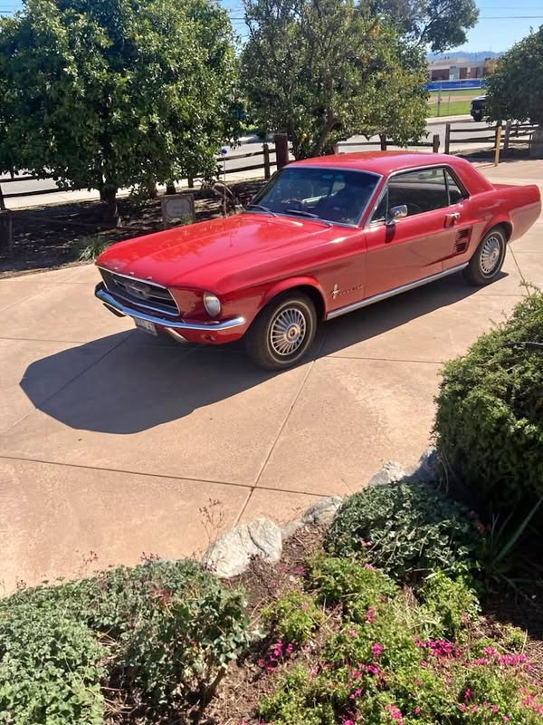 1967 Ford Mustang - Coupe 2D