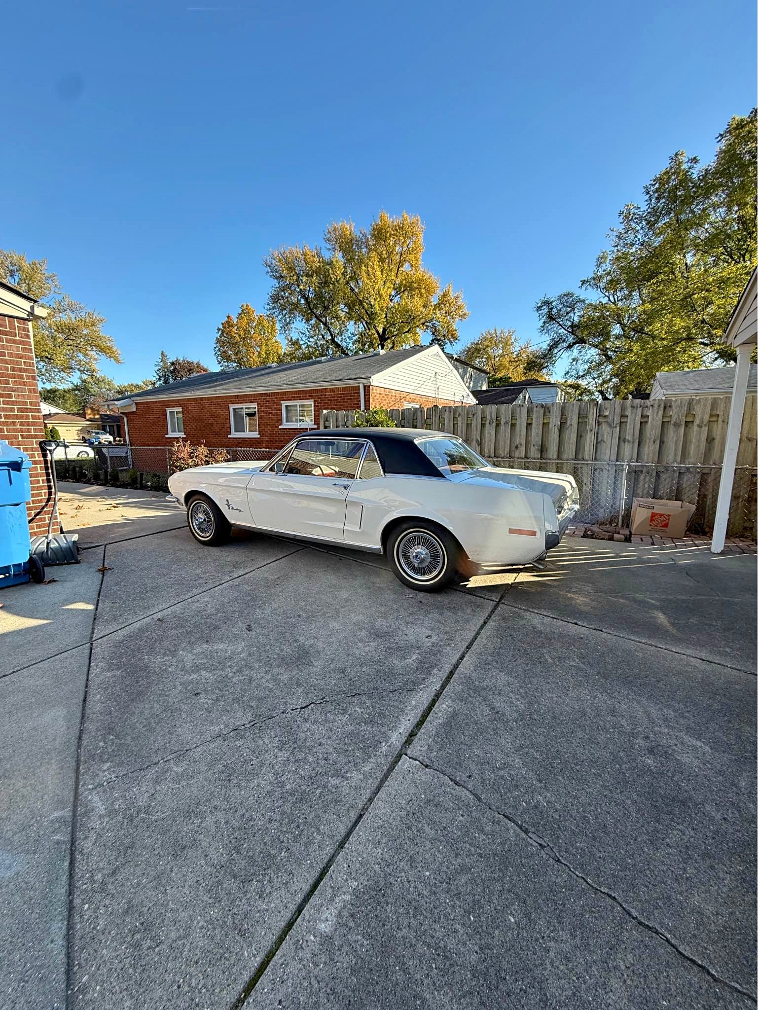 1968 Ford Mustang - Coupe 2D