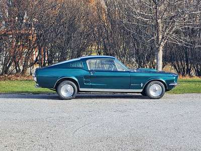 1967 Ford Mustang - Coupe 2D