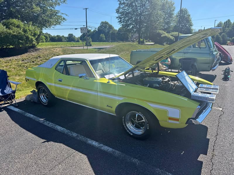 1972 Ford Mustang - Coupe 2D