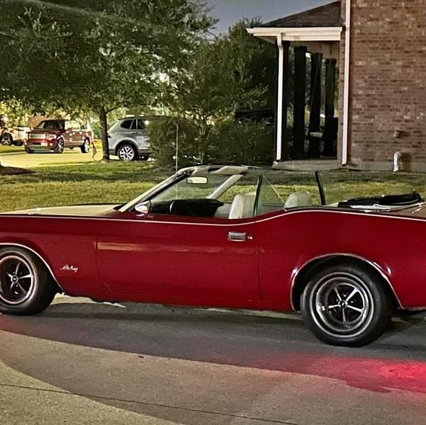 1972 Ford convertible mustang