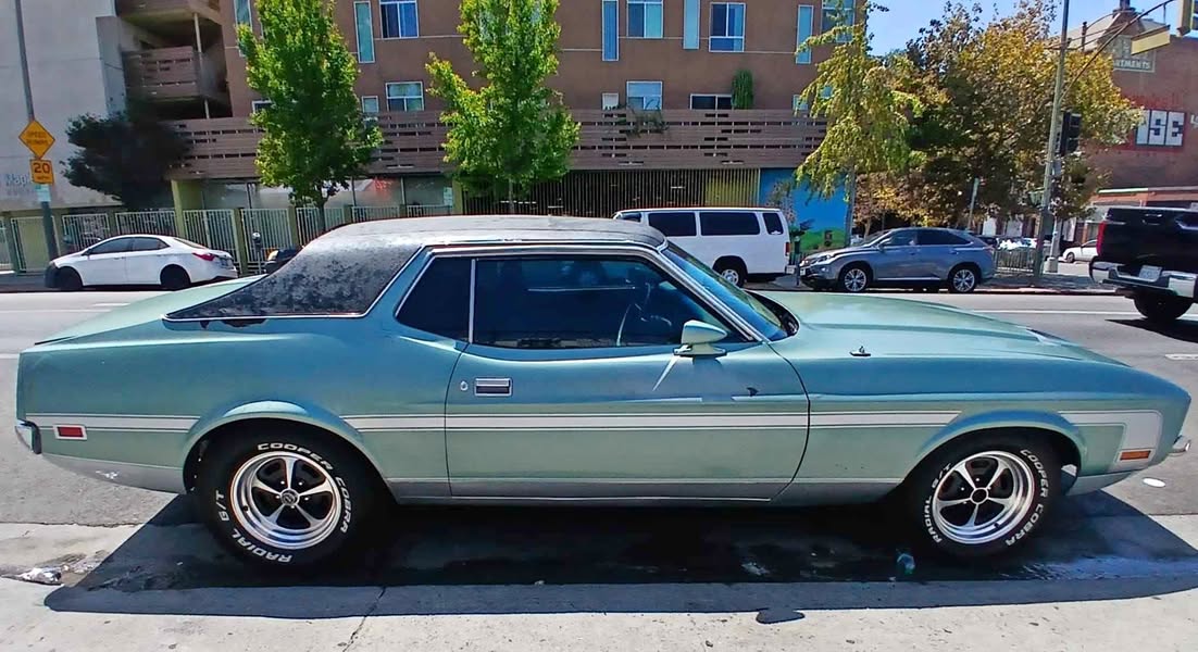 1971 Ford Mustang - Coupe 2D