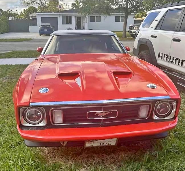 1973 Ford Mustang Convertible \u2022 V8 302 Reci\u00e9n Restaurado \u2022 Transmisi\u00f3n Nueva \u2022 T\u00edtulo Limpio