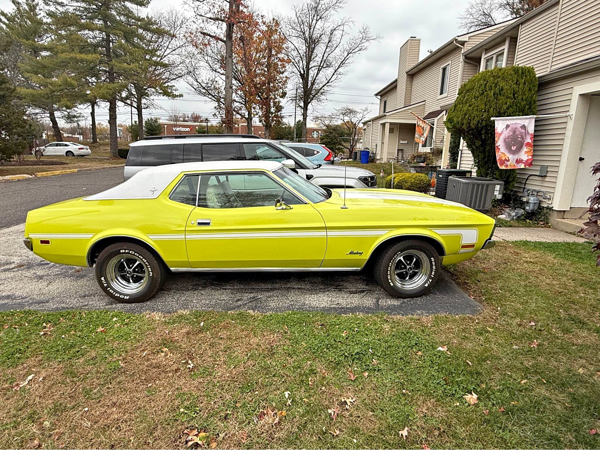 1972 Ford Mustang - Coupe 2D