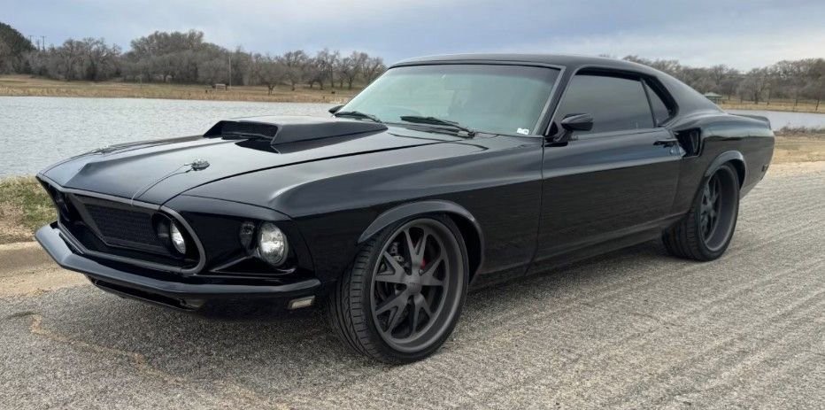 1969 Ford Mustang Mach 1 Fastback Restomod