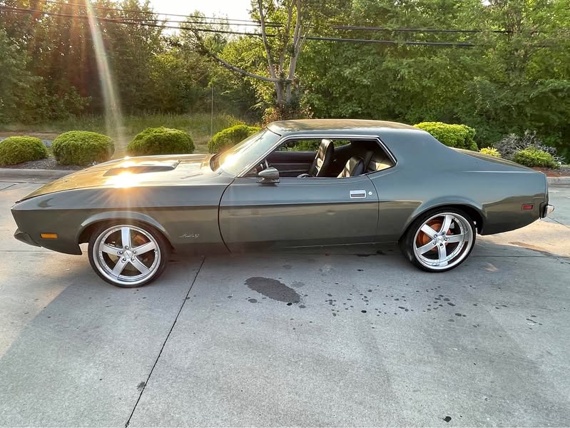 1973 Ford Mustang - Coupe 2D